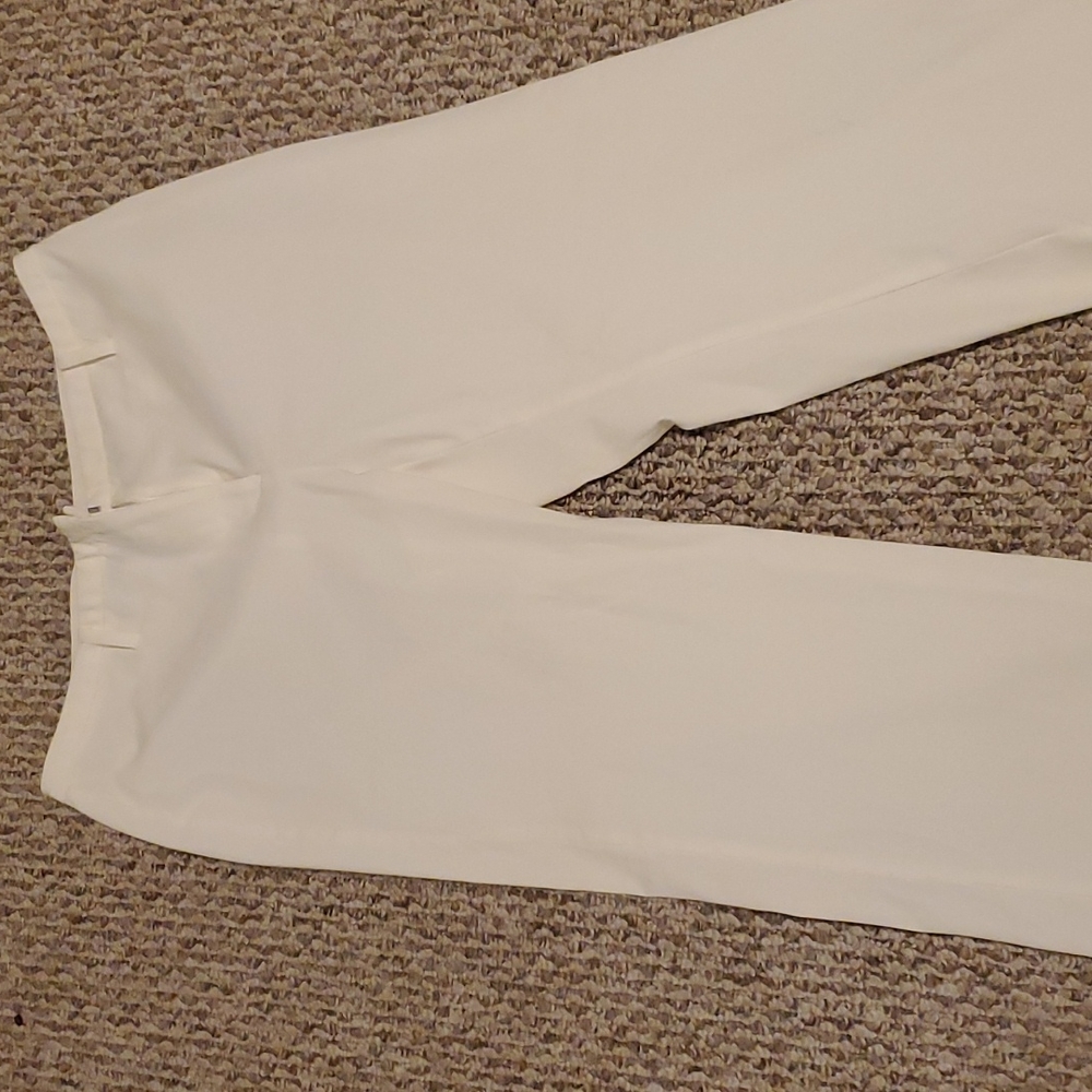 Cream Stretch Capri